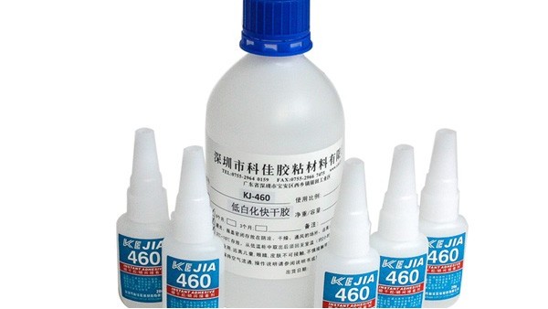 硅膠用什么膠水能粘住，怎么粘不發白