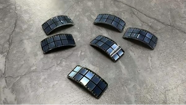 單晶硅粘PC紫外光固化UV膠應(yīng)用案例-UV無影膠