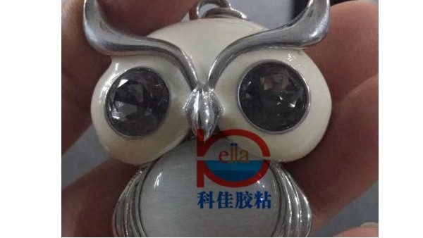 塑料與金屬粘合用什么膠水？KJ-6363F寶石和金屬粘接案例分享