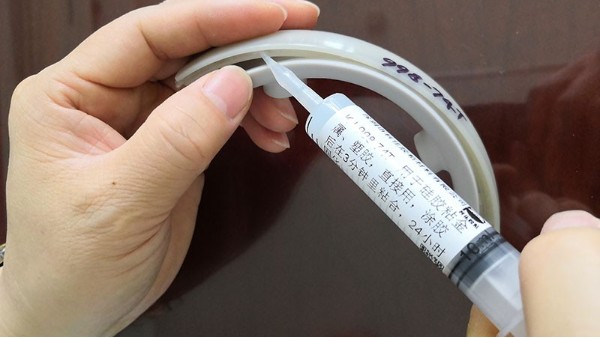 pvc粘ABS膠水，這樣粘接的材質更加牢固