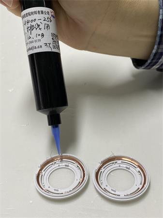 uv膠粘接案例