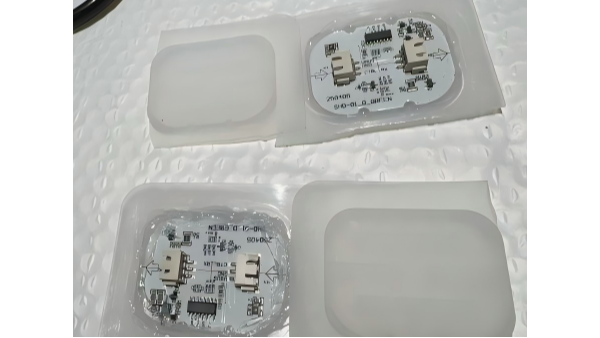 硅膠粘硅膠KJ-998-34硅膠膠水應用案例-硅膠專用膠水