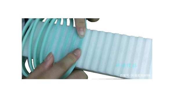 粘硅膠條膠水